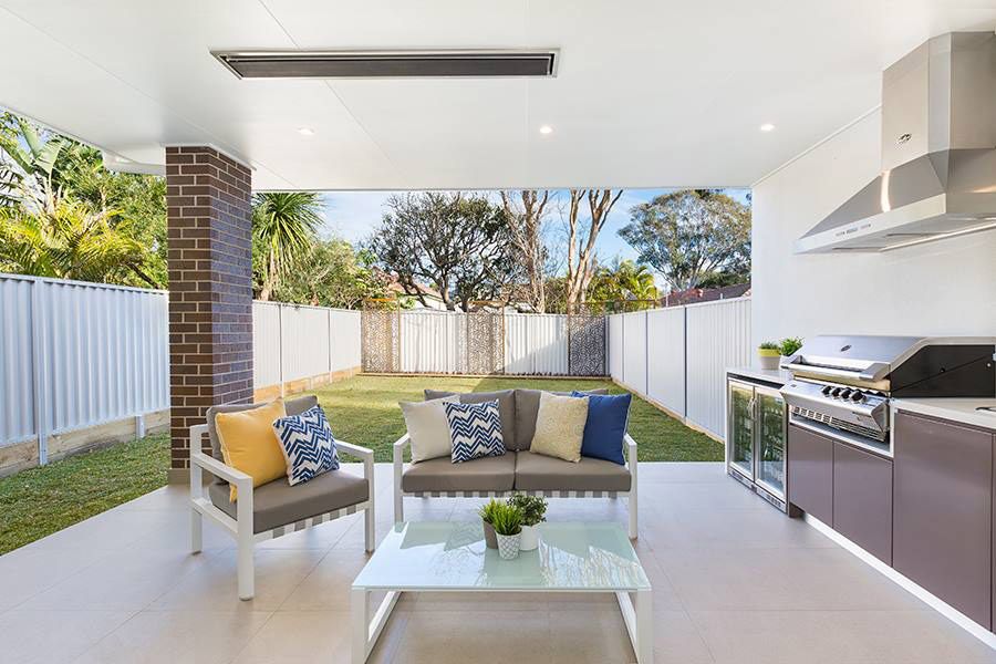 Covered alfresco lounge with barbecue